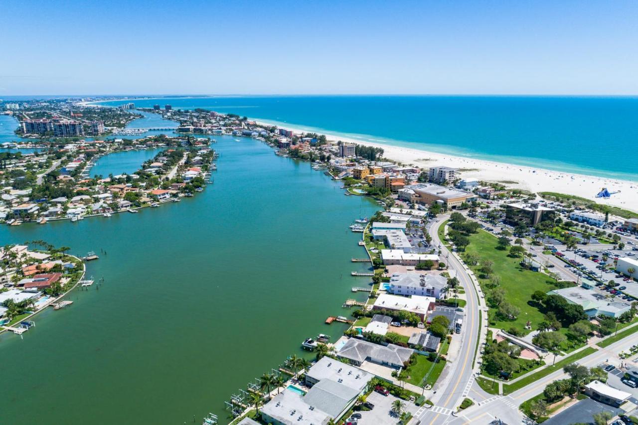 Affordable Beach Condos - One Bedroom Dlx Condos Сант Пит Бич Экстерьер фото